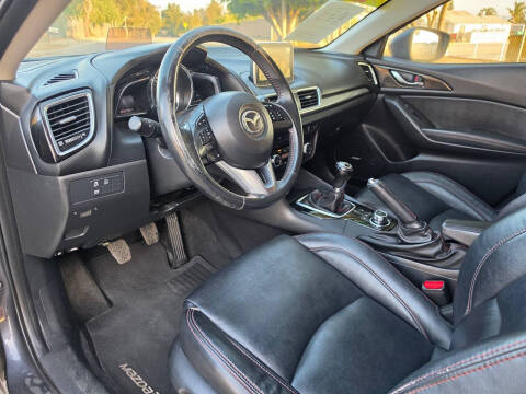 2015 Mazda MAZDA3 s Touring