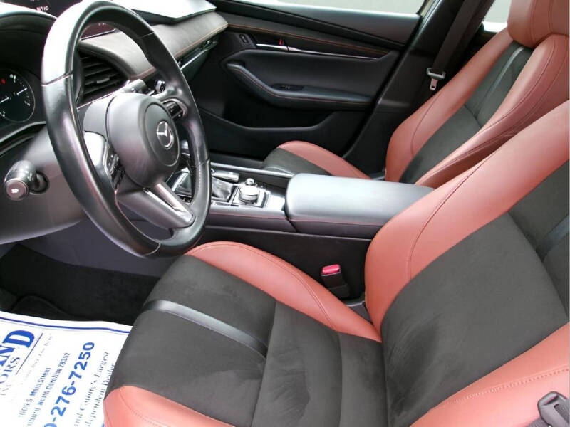 2024 Mazda Mazda3 Hatchback 2.5 Carbon Turbo