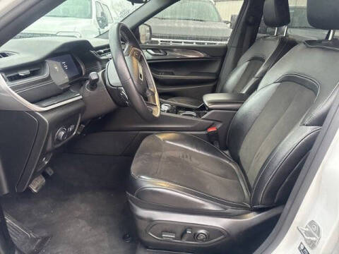 2022 Jeep Grand Cherokee Altitude