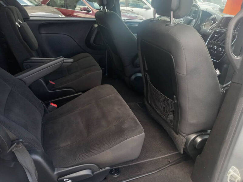 2017 Dodge Grand Caravan SE