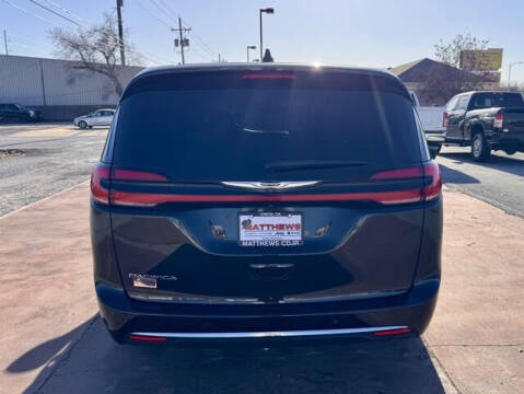 2023 Chrysler Pacifica Touring L