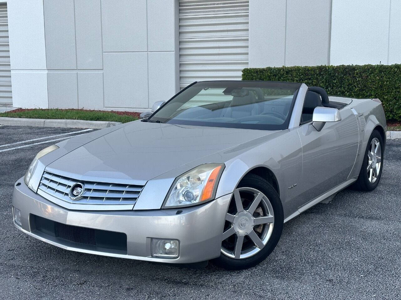 2008 Cadillac XLR  - $23,900