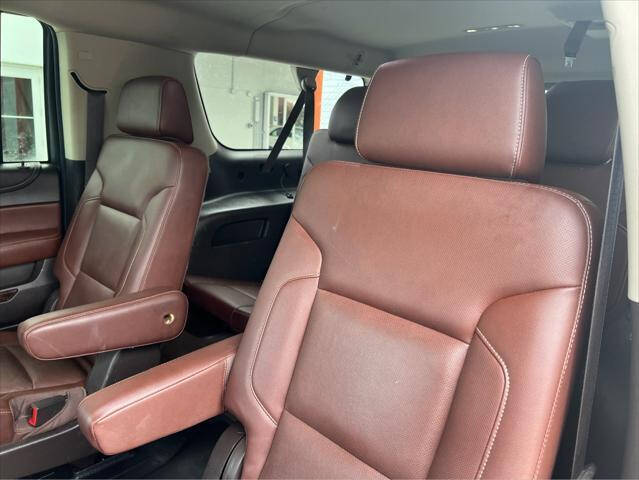 2015 Chevrolet Suburban SUV - $24,997