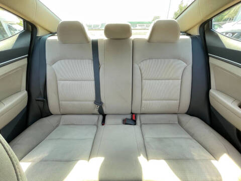 2018 Hyundai Elantra