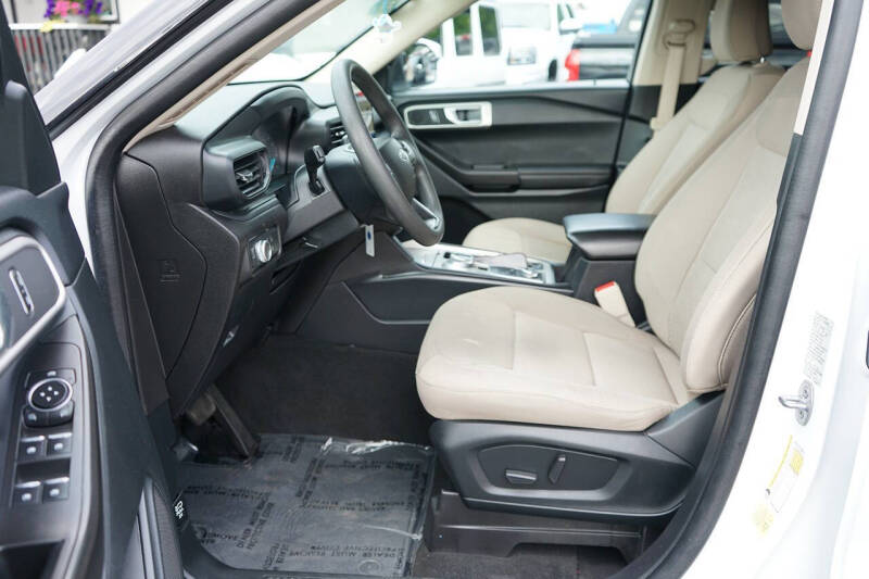 2022 Ford Explorer
