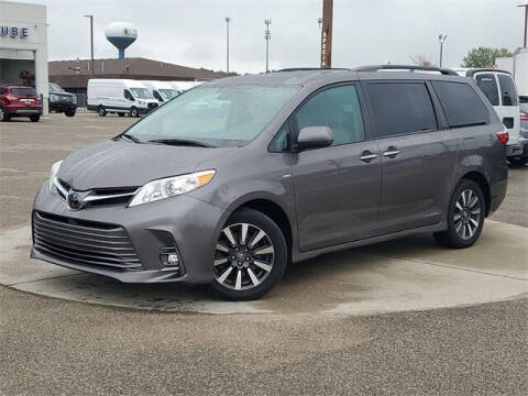 2019 Toyota Sienna for sale at Zeigler Ford of Plainwell- Jeff Bishop in Plainwell MI