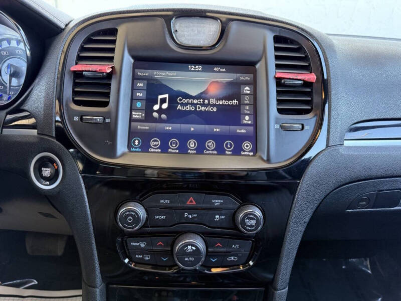 2023 Chrysler 300 S V6