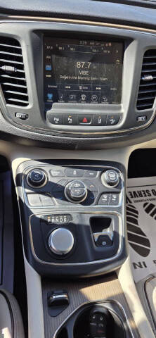 2015 Chrysler 200 C