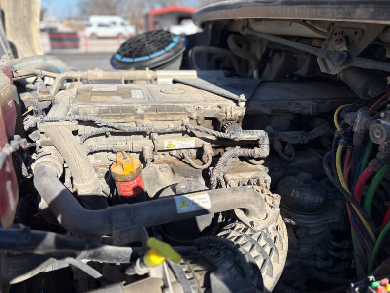 2017 Freightliner M2 112