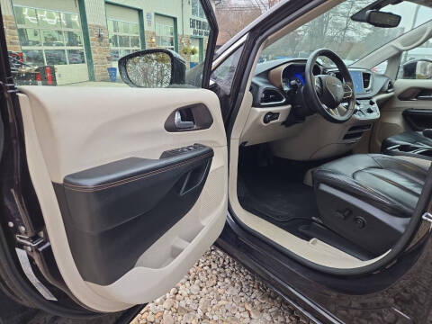 2017 Chrysler Pacifica Touring Plus