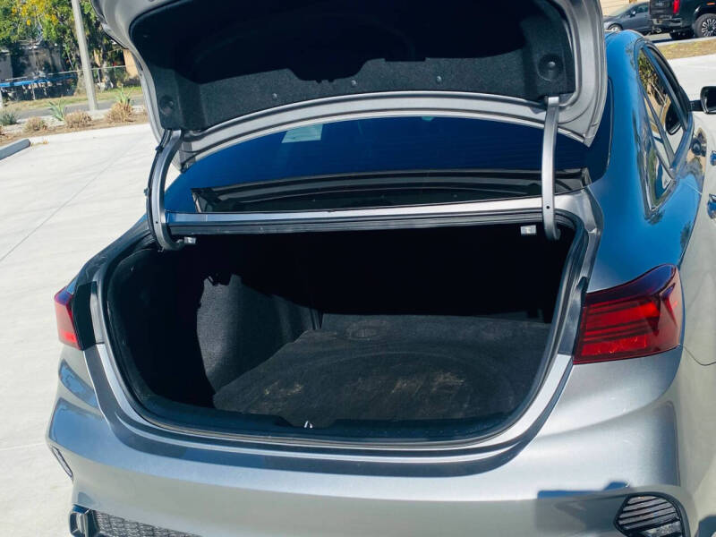 2022 Kia Forte GT Line