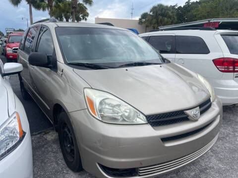 2004 Toyota Sienna for sale at Louie's Auto Sales in Leesburg FL