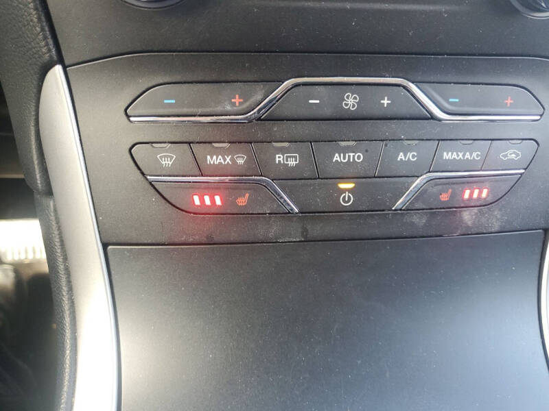 2019 Ford Edge SEL