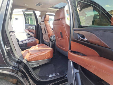2015 Cadillac Escalade Luxury