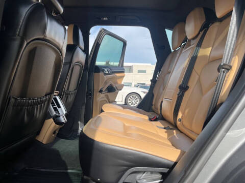 2017 Porsche Cayenne S
