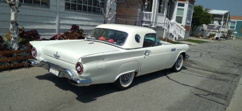 1957 Ford Thunderbird