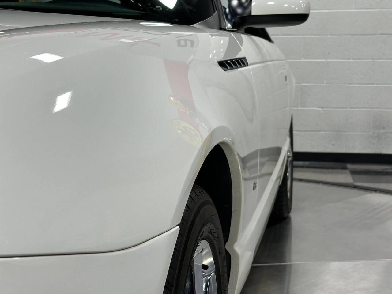 2003 Ford Thunderbird 92