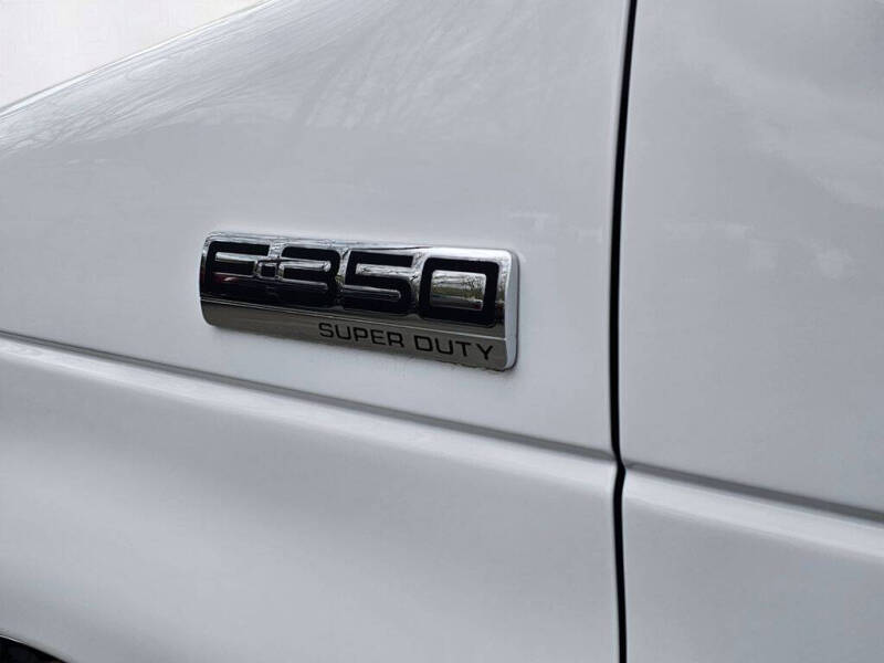 2025 Ford E-Series