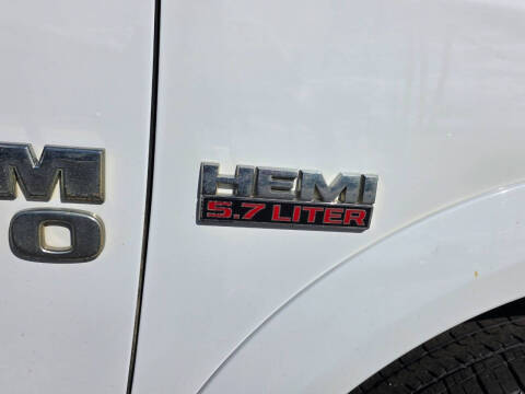 2018 RAM 1500 SLT