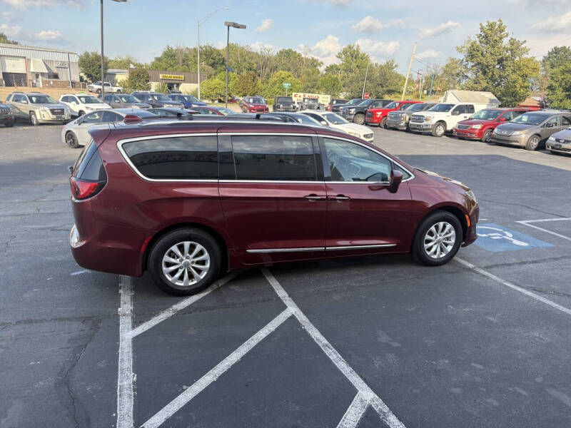 2018 Chrysler Pacifica Touring L