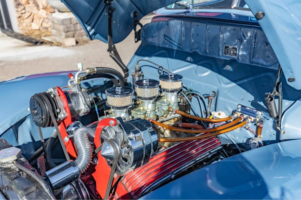 1940 Ford DELUXE V8 82