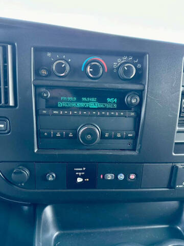 2023 Chevrolet Express 3500