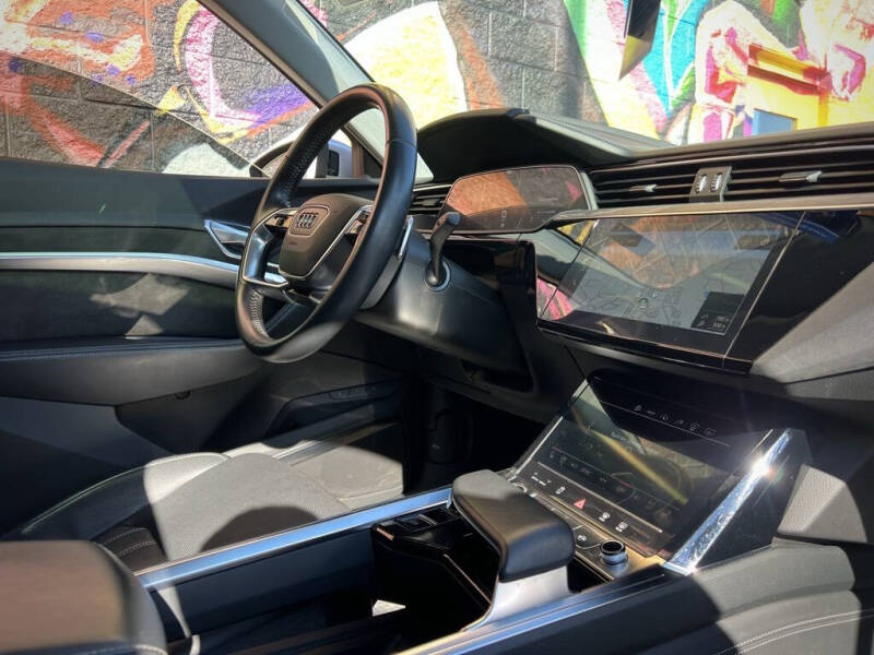 2021 Audi e-tron Sportback quattro Prestige