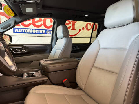 2023 GMC Yukon XL SLT