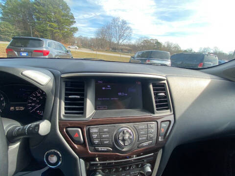 2013 Nissan Pathfinder SV