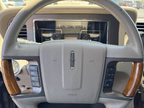 2011 Lincoln Navigator L