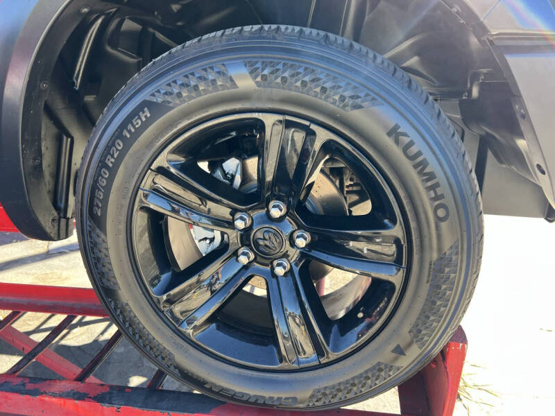 2024 RAM 1500 Classic SLT