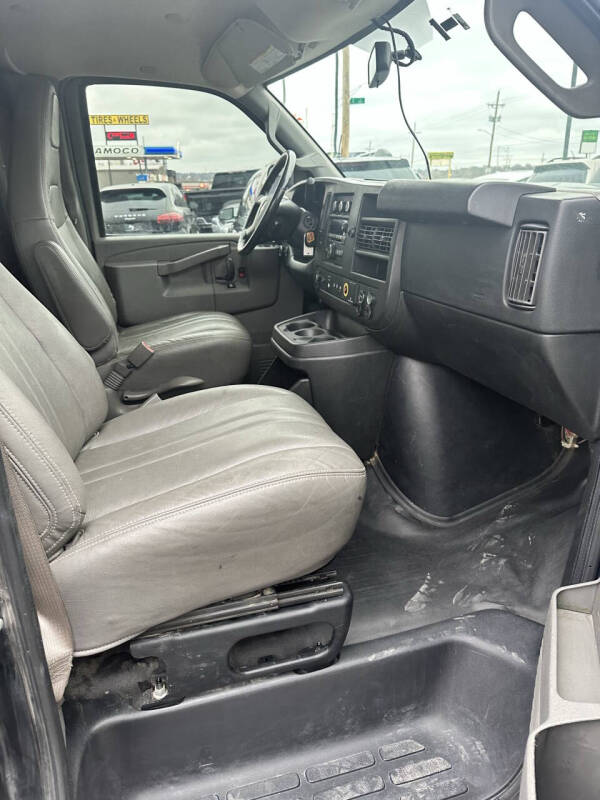 2018 Chevrolet Express 2500