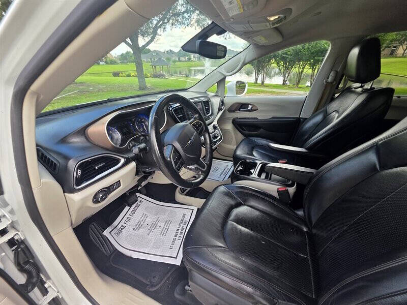 2019 Chrysler Pacifica Touring L