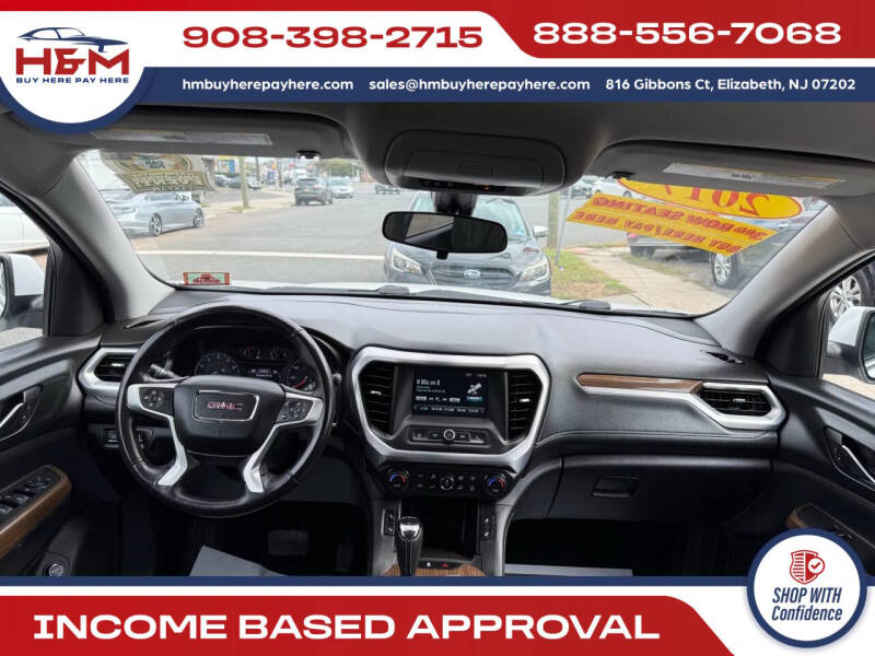 2017 GMC Acadia SLE-2