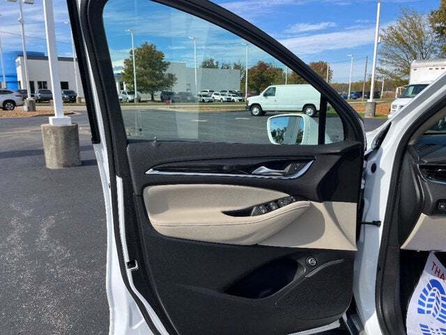 2020 Buick Enclave 28