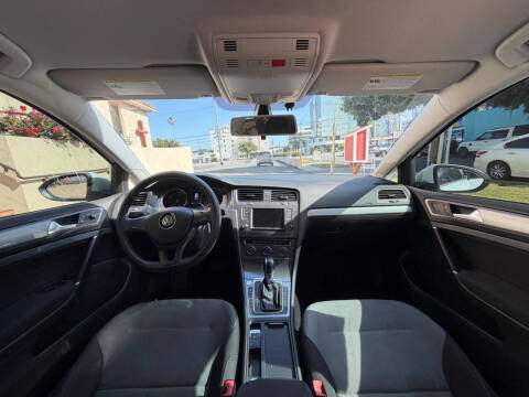2016 Volkswagen e-Golf SE
