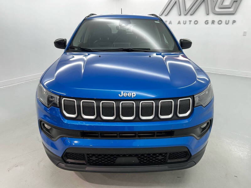 2022 Jeep Compass Latitude photo 2