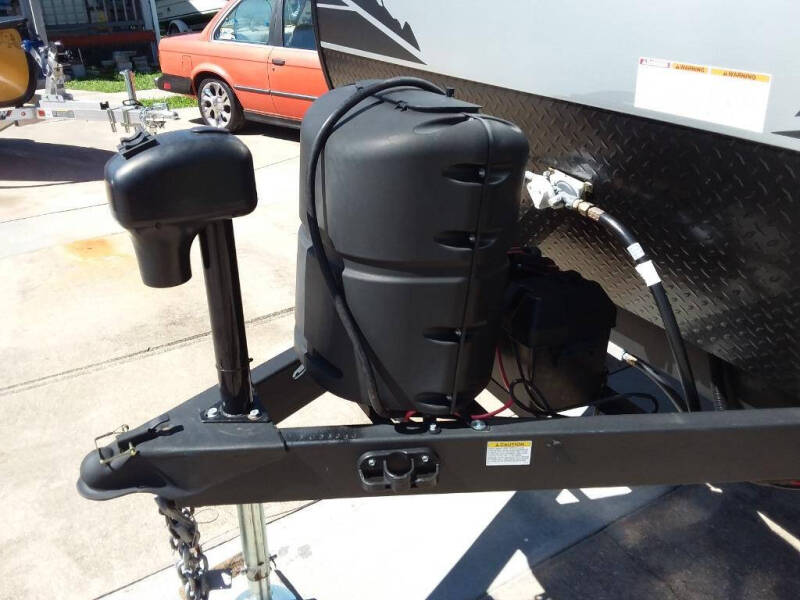 2025 Forest River Black Label 16khblw