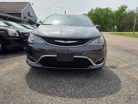 2017 Chrysler Pacifica Touring-L