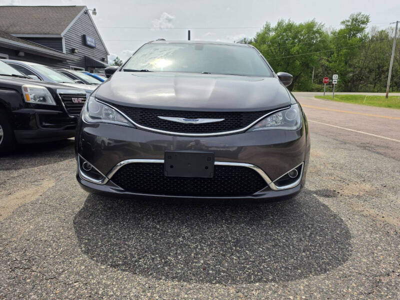 2017 Chrysler Pacifica Touring-L