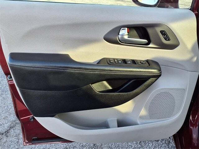 2021 Chrysler Pacifica Touring L