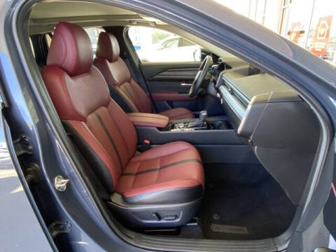 2025 Mazda CX-50 Hybrid Premium Plus