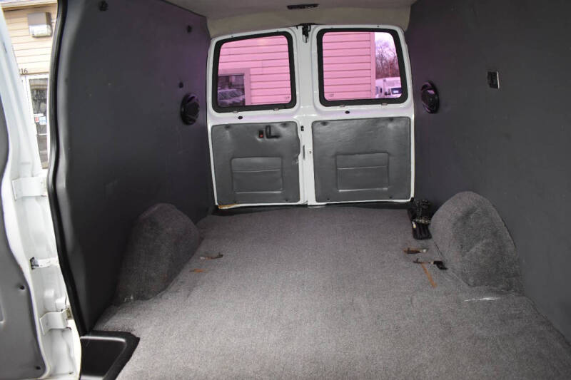 2013 Chevrolet Express Cargo Work Van photo 44