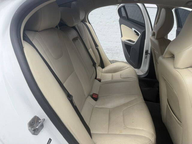 2017 Volvo S60 T5 Dynamic