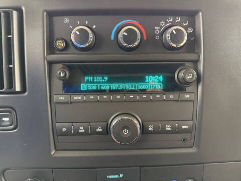 2025 Chevrolet Express 2500