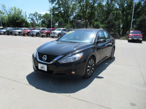 2018 Nissan Altima for sale at Aztec Motors in Des Moines IA