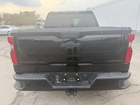 2022 Chevrolet Silverado 1500 Limited Custom