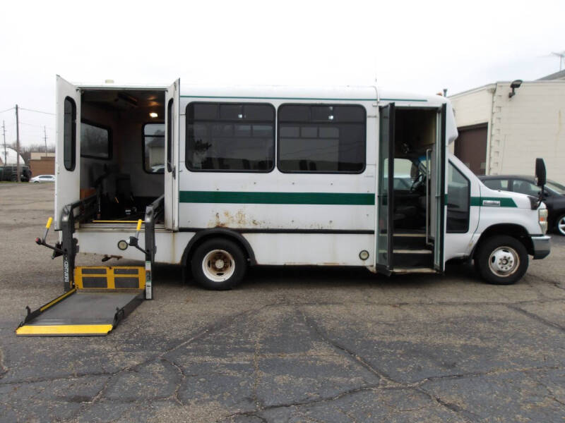 2008 Ford E-Series E-450 SD