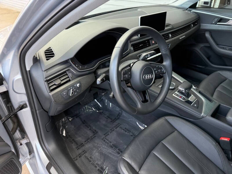 2018 Audi A4 2.0T quattro Prestige