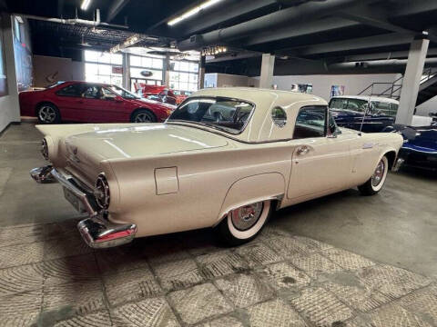 1957 Ford Thunderbird